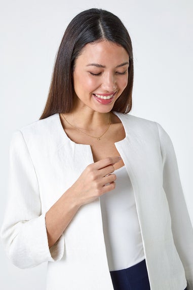 Roman Ivory 3/4 Sleeve Pleated Textured Cropped Jacket