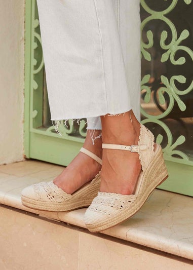 Linzi Riviera Beige Woven Closed Toe Espadrille Wedge