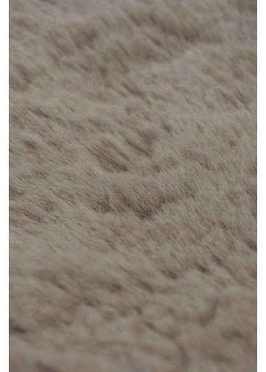 Homemaker Natural Luxury Fur Oblong Rug