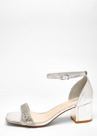 Quiz Silver Wide Fit Low Block Heel Sandals