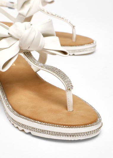 Quiz White Faux Leather Bow Flat Sandals