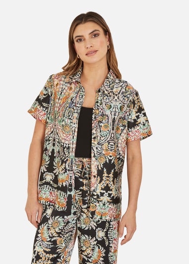 Yumi Black Satin Paisley Print Short Sleeve Shirt