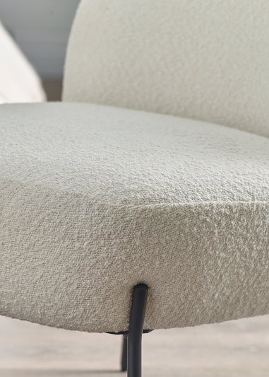 Julian Bowen Ivory Lulu Boucle Accent Chair (77 x 60 x 64cm)