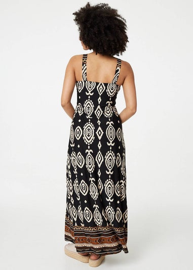 Izabel London Black/White Printed Sleeveless Empire Maxi Dress