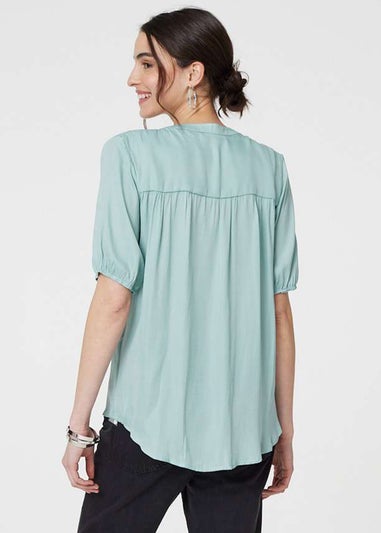 Izabel London Sage Plain V-Neck Puff 1/2 Sleeve Shirt