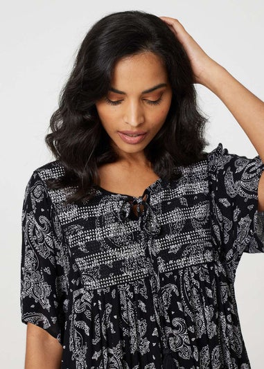 Izabel London Black/White Paisley Print Keyhole Neck Relaxed Dress