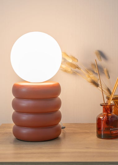 ValueLights Red Rix Rust Ceramic Table Lamp (31.5cm x 14.5cm x 14.5cm)