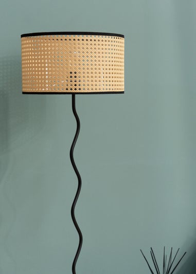 ValueLights Wiggle Black Metal Floor Lamp Cane Shade (152cm x 35cm)