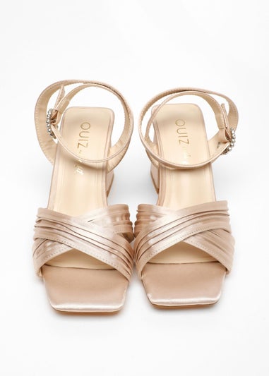 Quiz Cream Wide Fit Satin Pleated Block Heel Sandal