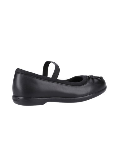 Hush Puppies Girls Black Betty Junior School Shoes (Younger 10-Older 2)