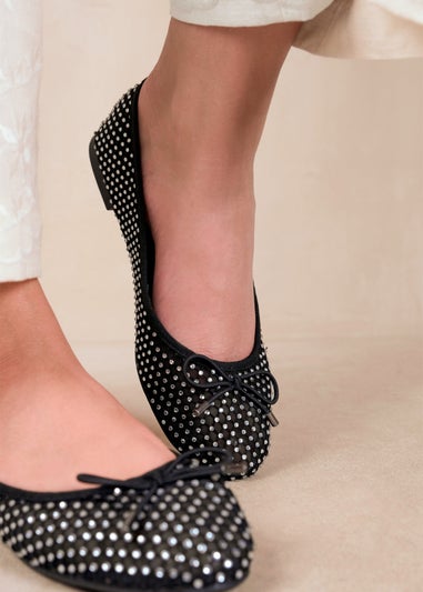 Where's That From Black Mesh Glisten Diamante Detail Pump