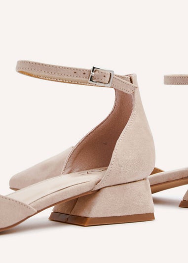 Linzi Dolly Wide Fit Nude Faux Suede Low Block Court Heel