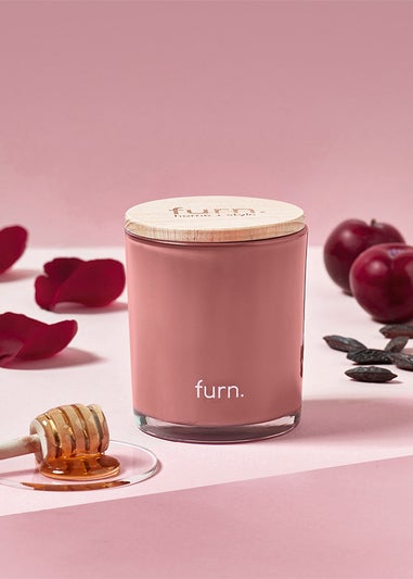 furn. Bee Deco Divine Bergamot, Honey, Plum + Tonka Scented Glass Candle (8.5 x 10 x 8.5cm)