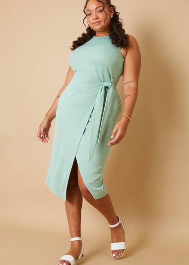 In the Style Carys Whittaker Green Racer Neck Midi Dress