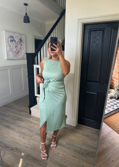 In the Style Carys Whittaker Green Racer Neck Midi Dress