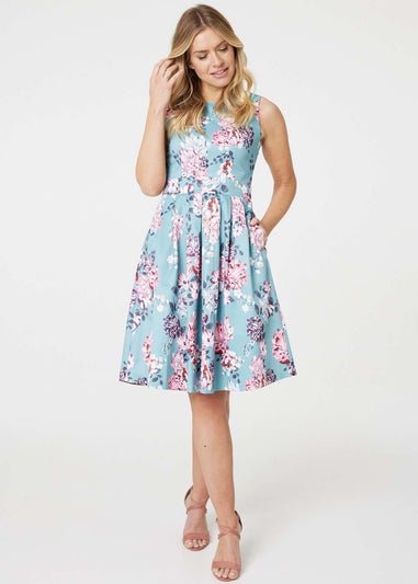 Izabel London Light Green Floral Knee Length Skater Dress
