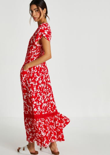 Quiz Red Ditsy Floral Crochet Trim Maxi Dress