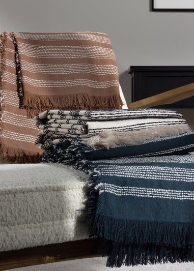 Hoem Jour Woven Fringed Throw (130 x 180cm)