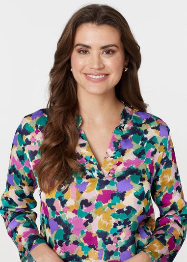 Izabel London Green Printed Collarless 3/4 Sleeve Blouse