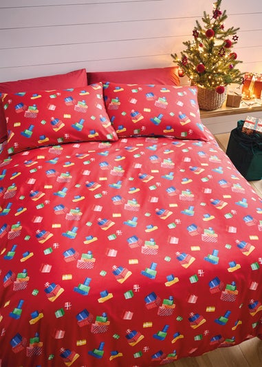 Catherine Lansfield Christmas Retro Santa Reversible Duvet Cover Set