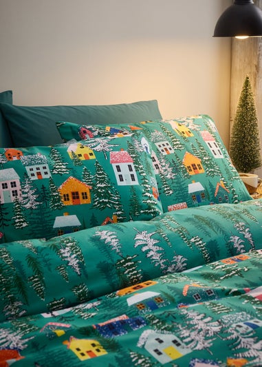 Catherine Lansfield Christmas Festive Forest Reversible Duvet Cover Set