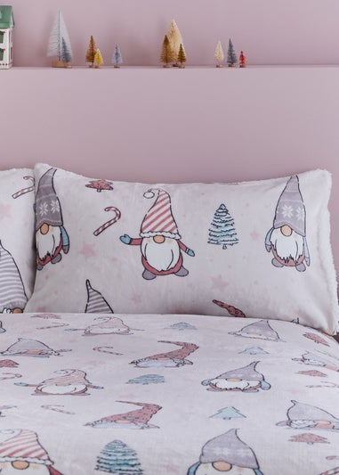 Catherine Lansfield Christmas Festive Gnomes Cosy Fleece Duvet Cover Set