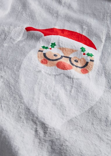 Catherine Lansfield Christmas Santa Spec-Tacular Cosy Fleece Blanket Throw (130x170cm)