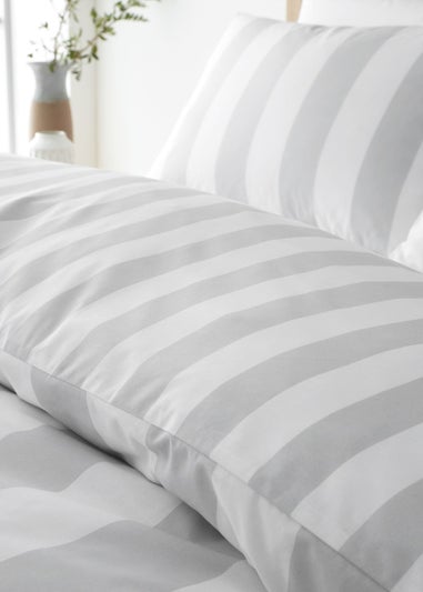 Catherine Lansfield Cove Stripe Reversible Duvet Cover Set