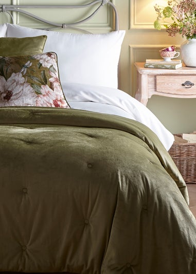 Appletree Heritage Austell Olive Velvet Bedspread