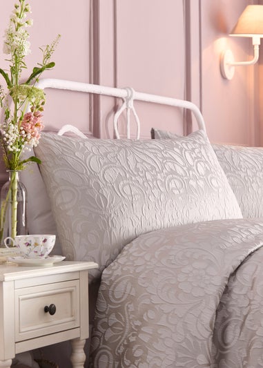 Appletree Heritage Worcester Silver Jacquard Duvet Cover Set