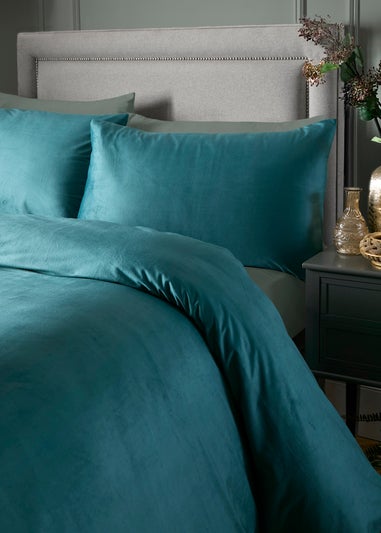 Laurence Llewelyn-Bowen Montrose Teal Velvet Duvet Cover Set