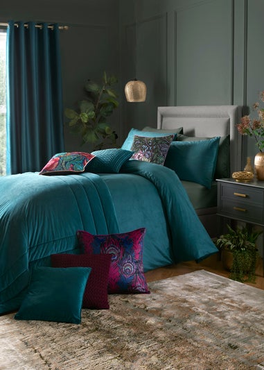 Laurence Llewelyn-Bowen Montrose Teal Velvet Duvet Cover Set