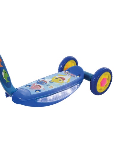 Baby Shark Music & Lights Scooter