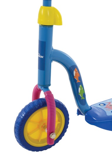 Baby Shark Music & Lights Scooter