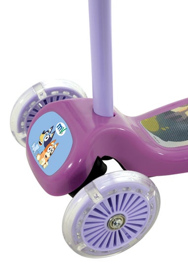 Bluey Tilt N Turn Scooter with LED Wheels