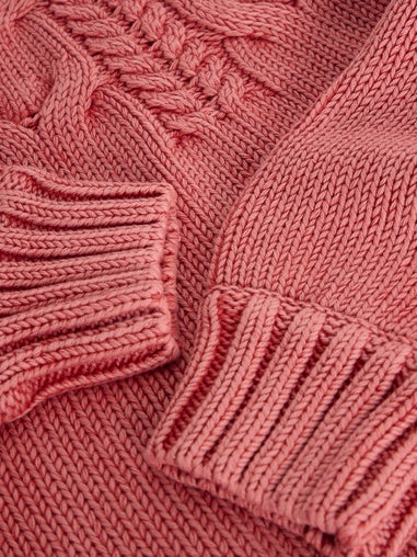 Pullover mit Zopfstrickmuster