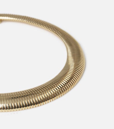 Muse Ridged Collar Necklace In Gold