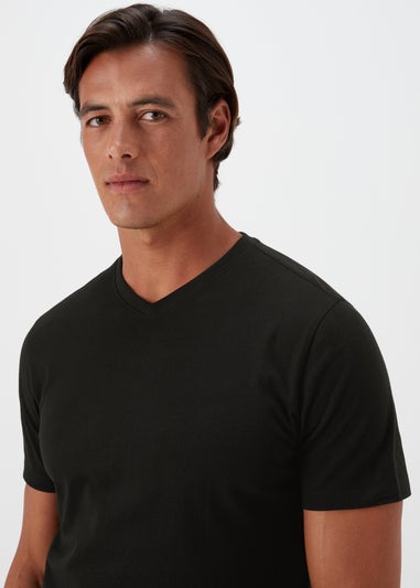 Black Essential V-Neck T-Shirt