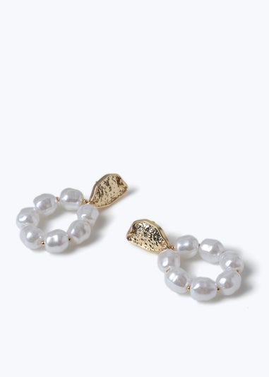 Muse Gold Pearl Circle Drop Earring