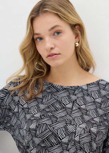 Black Abstract Print Long Sleeve Top