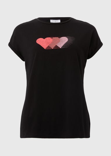 Black Heart Graphic T-Shirt