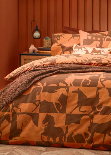 furn. Tan Herve Reversible Duvet Cover Set