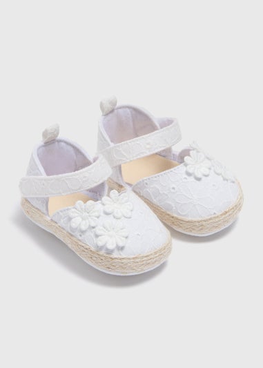 Baby White Broderie Mary Jane Shoes (Newborn-18mths)