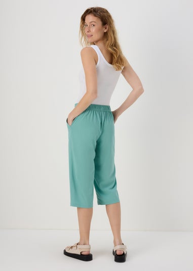 Green Clipper Cropped Trousers