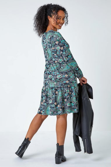 Roman Black Petite Paisley Tiered Stretch Dress