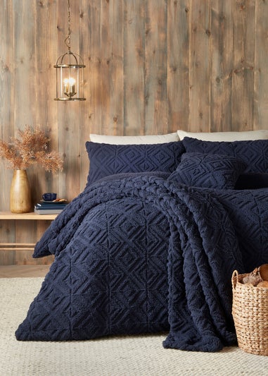 Fusion Snug Romo Navy Pinsonic Fleece Filled Cushion (43cm x 43cm)