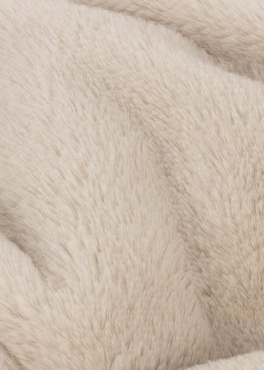 furn. Kallu Double-Sided Faux Fur Throw (150cm x 200cm)