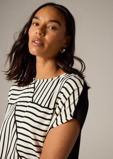 Et Vous Geo Stripe Front Jersey Back T-Shirt