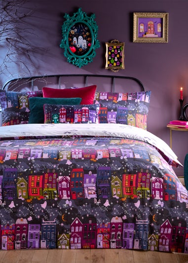 furn. Creepy Town Reversible Duvet Cover Set