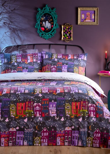 furn. Creepy Town Reversible Duvet Cover Set